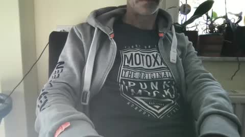 Snapshot of smart_sex69 chatting on February 22, 10:40 am smart_sex69 online show from February 22, 10:40 am