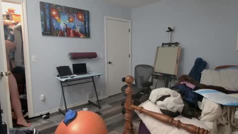 smilingwanker online show from February 16, 9:37 am