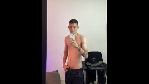 Snapshot of smitgrey chatting on September 28, 4:21 am SMIT  online show from September 28, 4:21 am