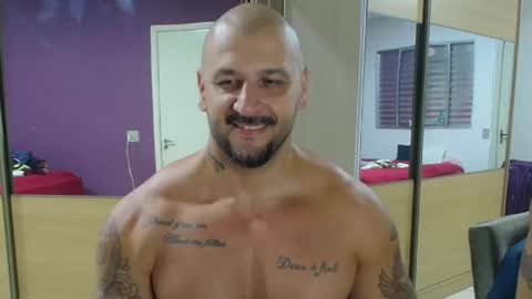 Snapshot of smithduke chatting on March 12, 12:10 am smithduke online show from March 12, 12:10 am