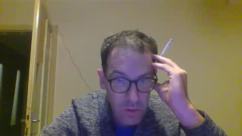 luca online show from September 25, 8:41 pm