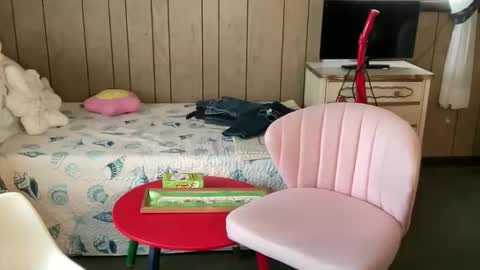 Smoothnutz83 online show from February 22, 5:14 pm