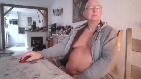 smoothy5460 online show from December 25, 8:18 am