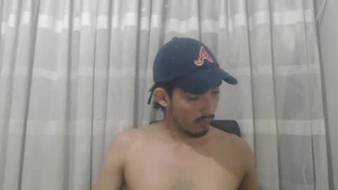 Snapshot of snackontime19 chatting on December 5, 2:42 am snackontime19 online show from December 5, 2:42 am