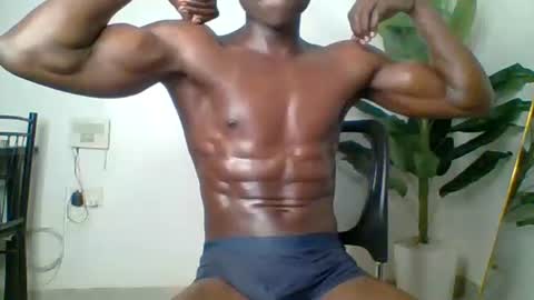 Snapshot of sneaky_link2 chatting on October 26, 4:25 am papi online show from October 26, 4:25 am