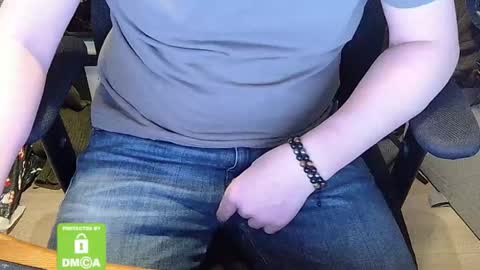 Sneakybill online show from February 25, 7:52 am