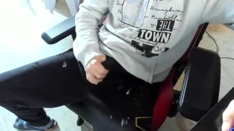 snip1977 online show from January 12, 11:07 am