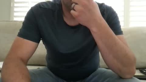 chris online show from April 14, 10:42 pm