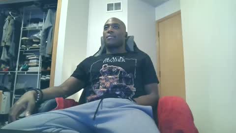 solidsnake992 online show from December 9, 11:09 pm