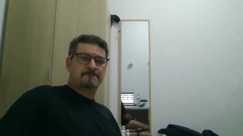 Snapshot of solitariodf2022 chatting on October 21, 8:01 pm solitariodf2022 online show from October 21, 8:01 pm