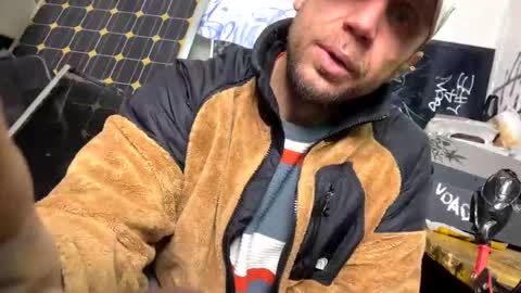 Snapshot of son_e_blacc chatting on February 21, 7:54 pm Soni online show from February 21, 7:54 pm