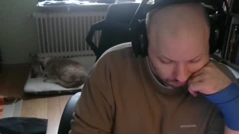 Tom online show from November 28, 10:06 am