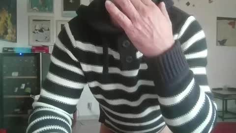 soumisanal2013 online show from February 1, 8:18 am