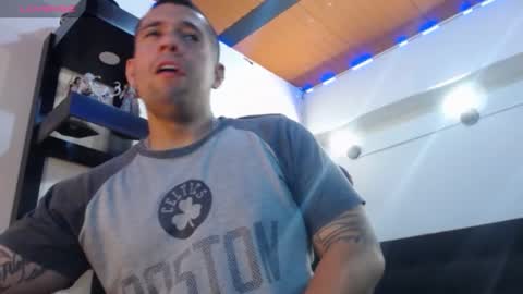     online show from December 12, 6:14 am