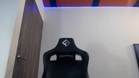     online show from March 8, 6:19 am