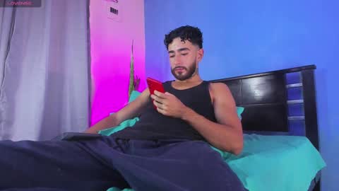 Isaac online show from March 1, 7:15 pm