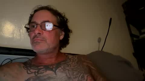 specter1972 online show from December 2, 12:58 am