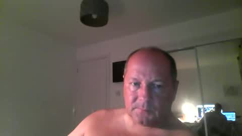 Snapshot of spidey1051a chatting on October 20, 6:12 pm spidey1051a online show from October 20, 6:12 pm