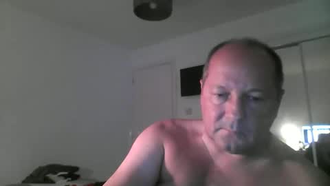 Snapshot of spidey1051a chatting on October 25, 8:16 am spidey1051a online show from October 25, 8:16 am