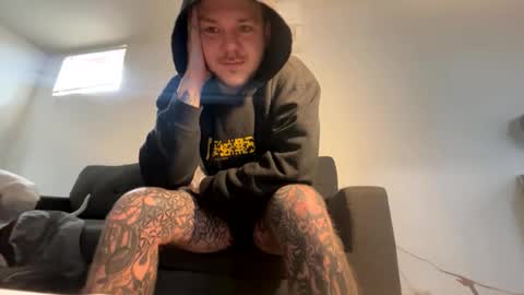 Keepscrolling online show from February 16, 8:07 pm