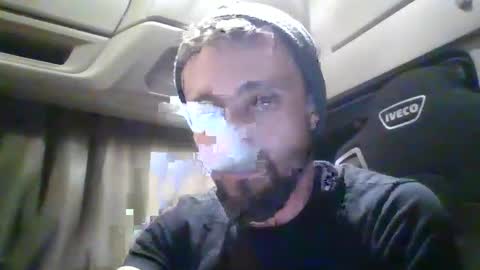 spyco82 online show from December 5, 5:40 pm