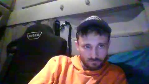 spyco82 online show from February 4, 5:01 pm