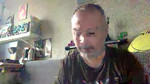 Snapshot of srekos38 chatting on December 23, 9:49 am srekos38 online show from December 23, 9:49 am