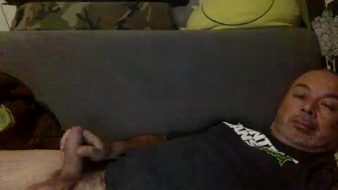 Snapshot of srekos38 chatting on December 15, 10:48 pm srekos38 online show from December 15, 10:48 pm