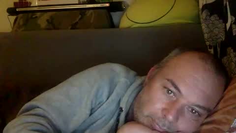 Snapshot of srekos38 chatting on January 5, 8:10 pm srekos38 online show from January 5, 8:10 pm