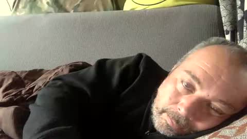 Snapshot of srekos38 chatting on February 25, 12:55 pm srekos38 online show from February 25, 12:55 pm