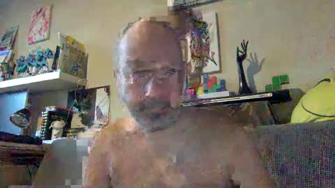 Snapshot of srekos38 chatting on December 31, 7:42 am srekos38 online show from December 31, 7:42 am
