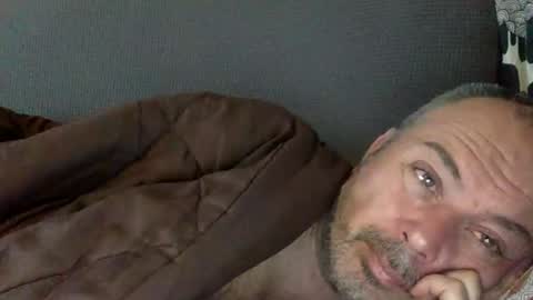 Snapshot of srekos38 chatting on December 4, 7:06 am srekos38 online show from December 4, 7:06 am