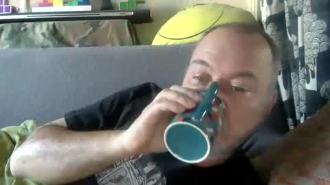 Snapshot of srekos38 chatting on February 15, 8:11 am srekos38 online show from February 15, 8:11 am