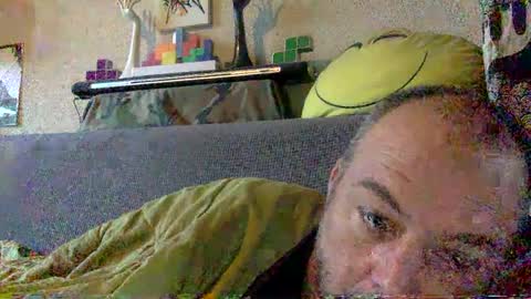 Snapshot of srekos38 chatting on January 3, 8:10 am srekos38 online show from January 3, 8:10 am