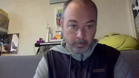 Snapshot of srekos38 chatting on December 8, 7:58 am srekos38 online show from December 8, 7:58 am