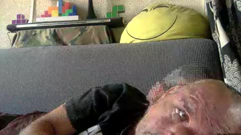 Snapshot of srekos38 chatting on December 18, 10:30 am srekos38 online show from December 18, 10:30 am