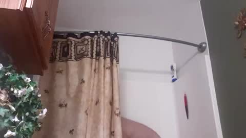 srnewton978 online show from January 30, 11:34 pm