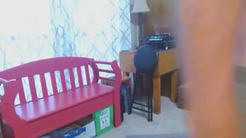 srtxshow online show from April 19, 10:56 pm