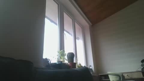 sssparrowww online show from March 27, 8:26 am