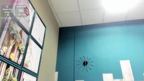 Snapshot of stanlycupper333 chatting on January 12, 1:05 pm Stanly online show from January 12, 1:05 pm