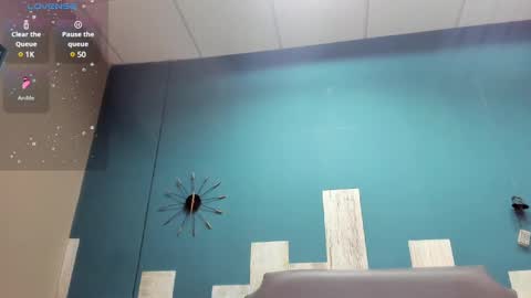 Snapshot of stanlycupper333 chatting on February 24, 11:10 am Stanly online show from February 24, 11:10 am