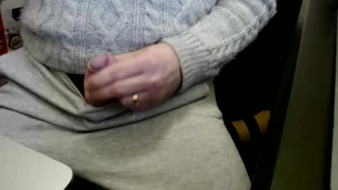 Snapshot of stargazer1069 chatting on February 20, 5:18 pm stargazer1069 online show from February 20, 5:18 pm