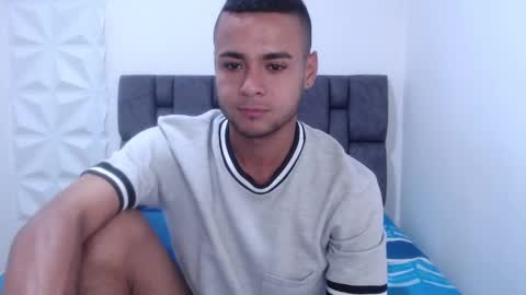 Julian and Andres online show from January 5, 8:31 pm