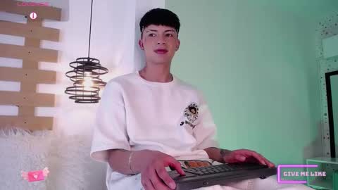 Steev online show from March 11, 5:27 am