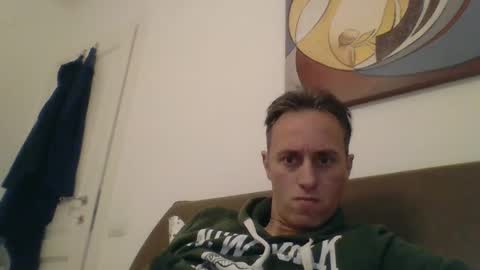 sten015 online show from December 18, 2:06 pm