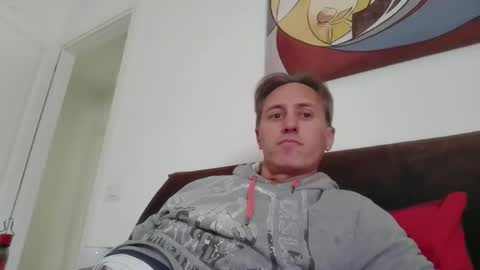 sten015 online show from October 7, 12:31 pm