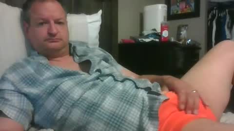 stepdaddy81 online show from June 2, 11:33 am