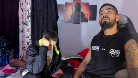 Snapshot of stephenbrown_ chatting on December 13, 2:10 am    ................     online show from December 13, 2:10 am