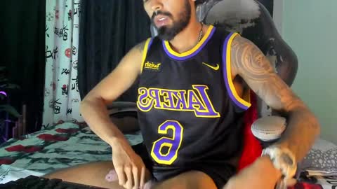 Snapshot of stephenbrown_ chatting on December 14, 2:34 am    ................     online show from December 14, 2:34 am