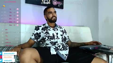 Snapshot of stephenbrown_ chatting on February 24, 1:24 am    ................     online show from February 24, 1:24 am